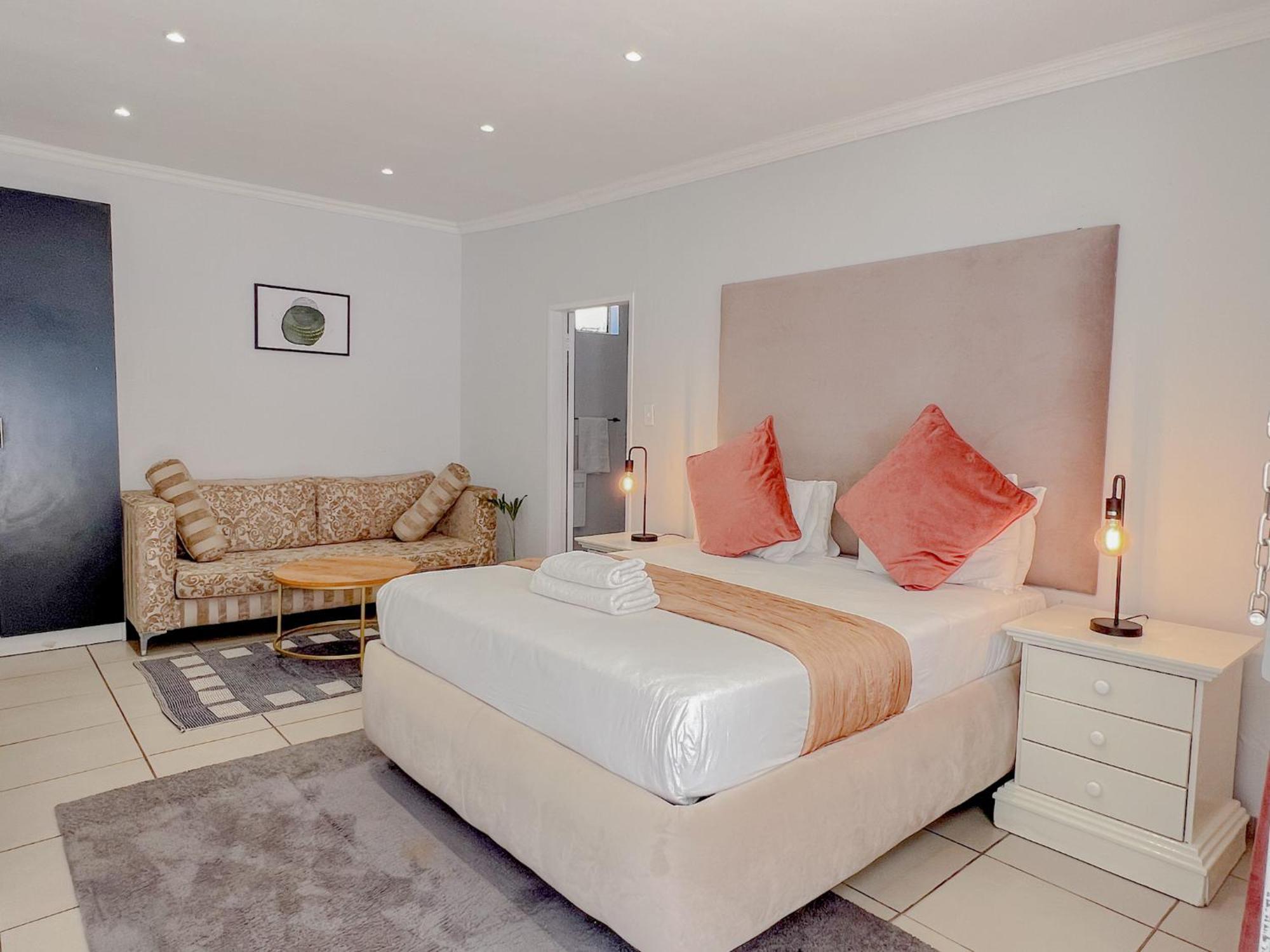 Amoris Guesthouse - In Brooklyn พริทอเรีย ภายนอก รูปภาพ