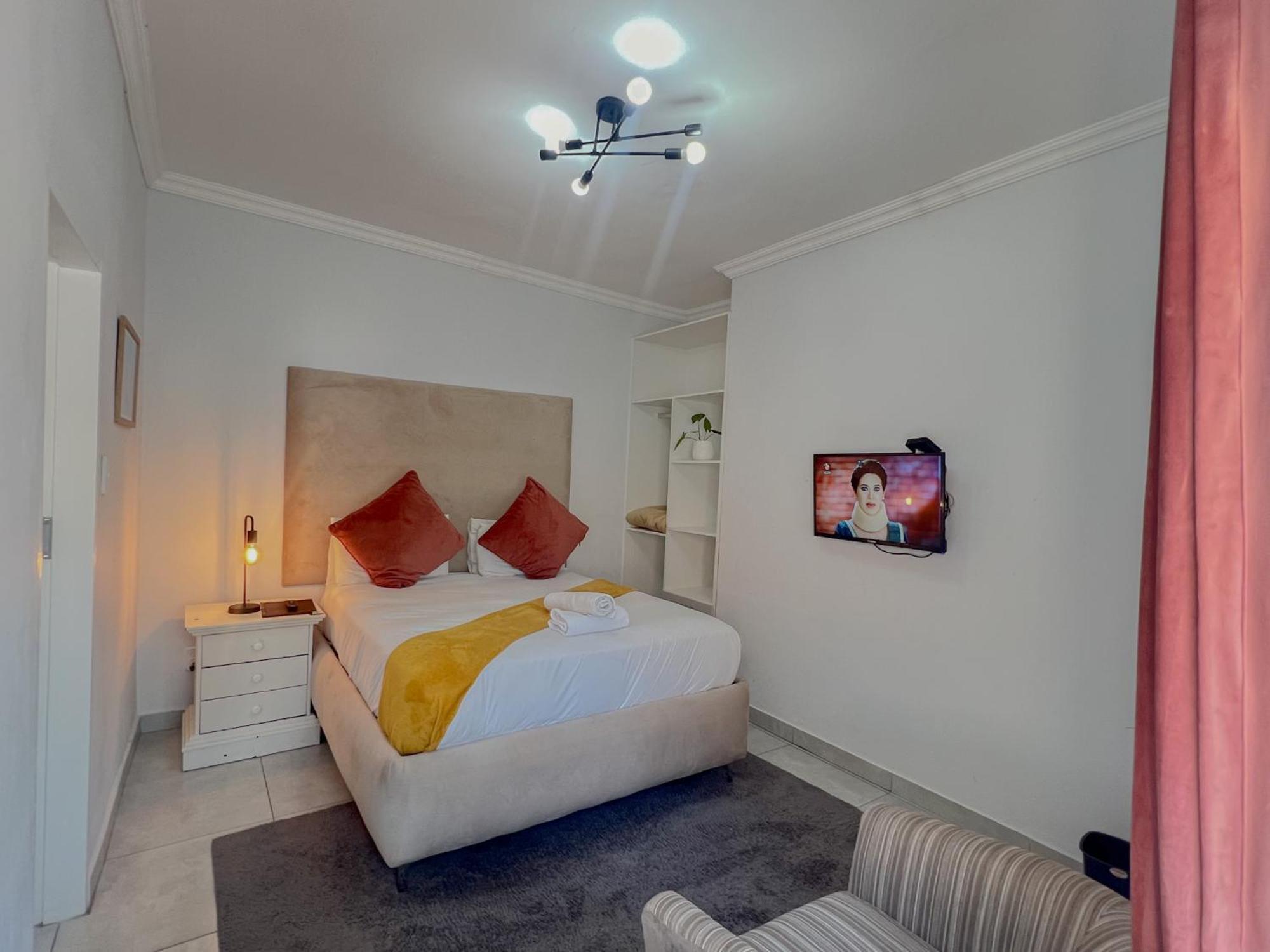 Amoris Guesthouse - In Brooklyn พริทอเรีย ภายนอก รูปภาพ