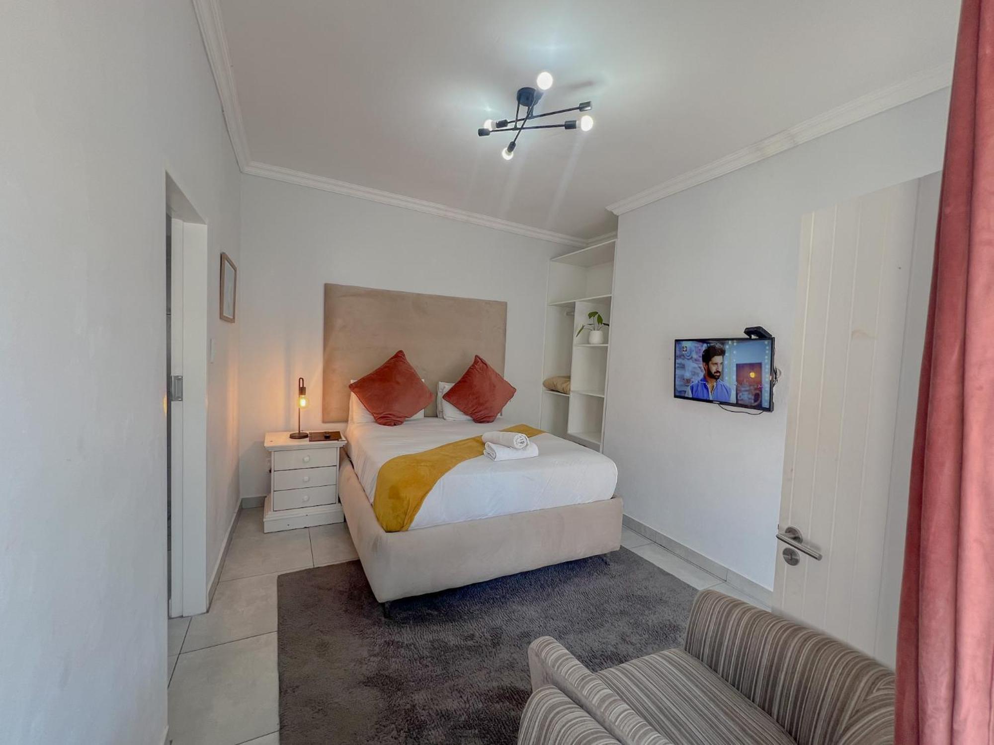 Amoris Guesthouse - In Brooklyn พริทอเรีย ภายนอก รูปภาพ